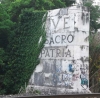 Monumenti dedicati al fiume sacro