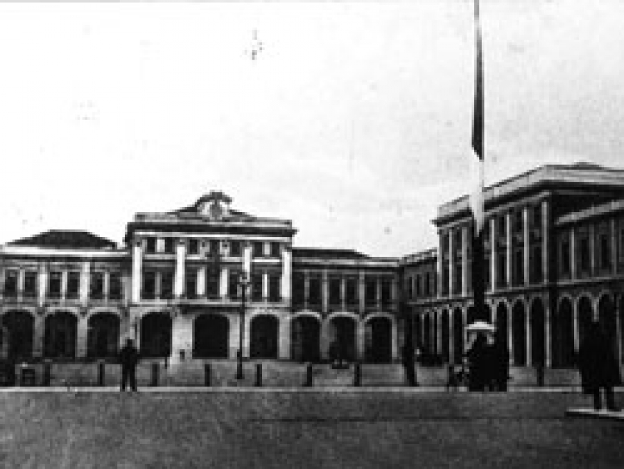 Piazza Indipendenza da fine 1800 ai giorni nostri